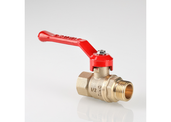 Кран шаровой латунный Valtec Стандарт 1/2 ВР x 1/2 НР ручка рычаг VT.121.GN.04