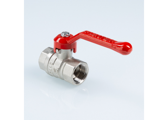Кран шаровой латунный Valtec Стандарт 1/2 ВР ручка рычаг, никелированный VT.120.N.04