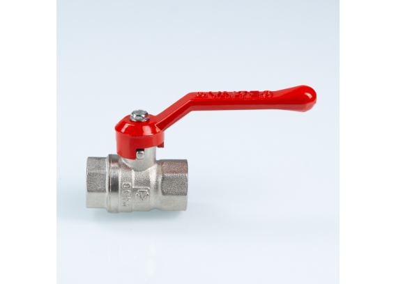 Кран шаровой латунный Valtec Стандарт 1/2 ВР ручка рычаг, никелированный VT.120.N.04