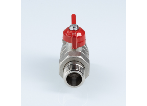 Кран шаровой латунный Valtec Стандарт 1/2 ВР x 1/2 НР ручка бабочка, никелированный, с полусгоном VT.127.N.04