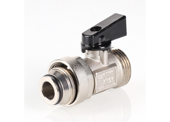 Кран шаровой латунный Valtec 3/4 НР ручка флажок, с переходом на евроконус VTc.720.NE.0005
