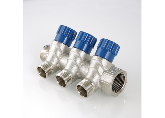 Коллектор распределительный Valtec из никелированной латуни, 3/4" x 1/2" на 2 контура, с регулирующими вентилями и наружной резьбой VTc.560.N.0502