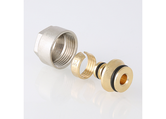 Евроконус для металлополимерной трубы Valtec с накидной гайкой и обжимным кольцом 16 (2,0) мм х 3/4" VT.4420.NE.16
